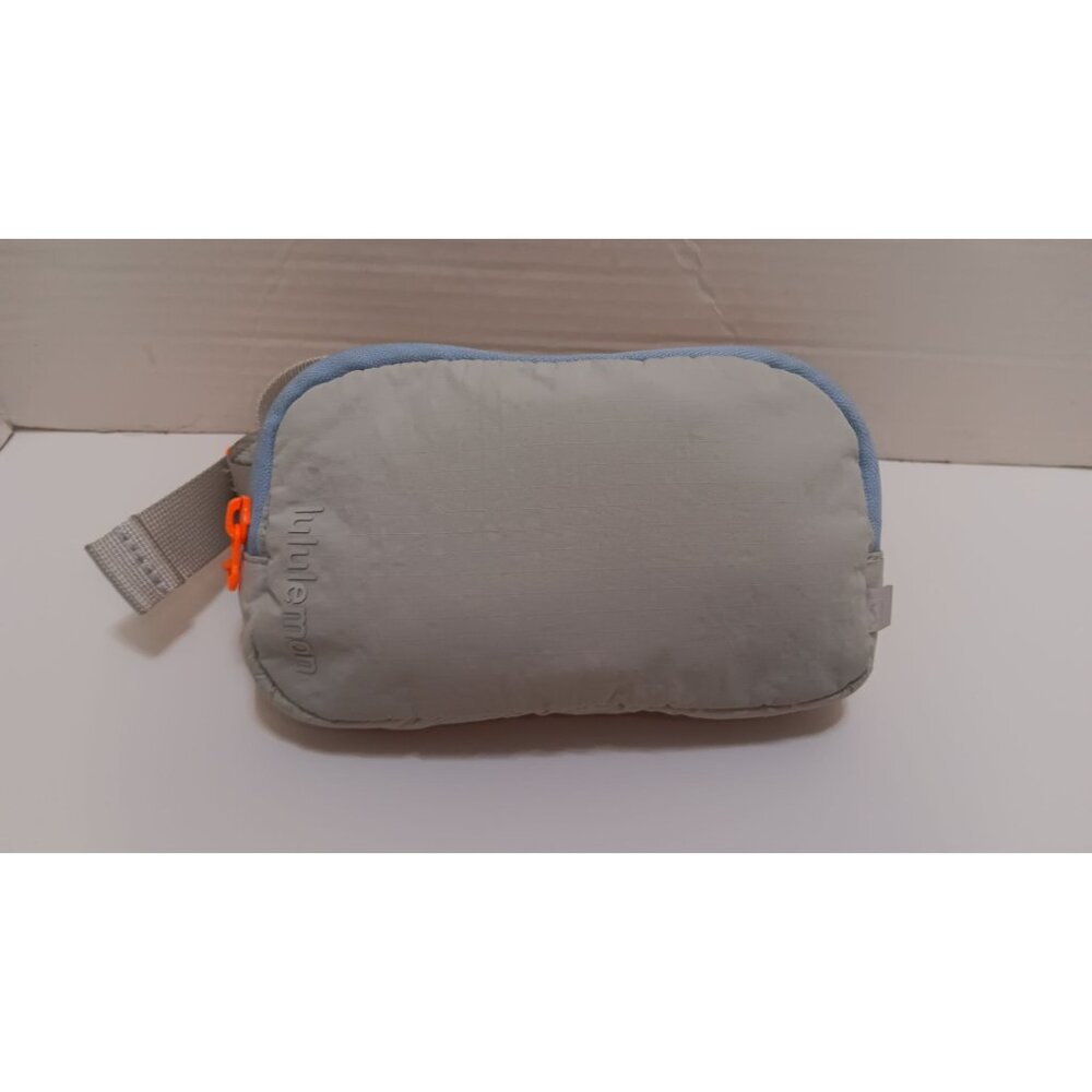 Lululemon Grey Small Casual Athleisure Travel City Sports Waist Fanny Bag